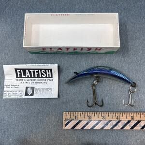 Vintage Helin Fishing Lure Flatfish T50 HE Deep Blue Box 2 Treble Hooks